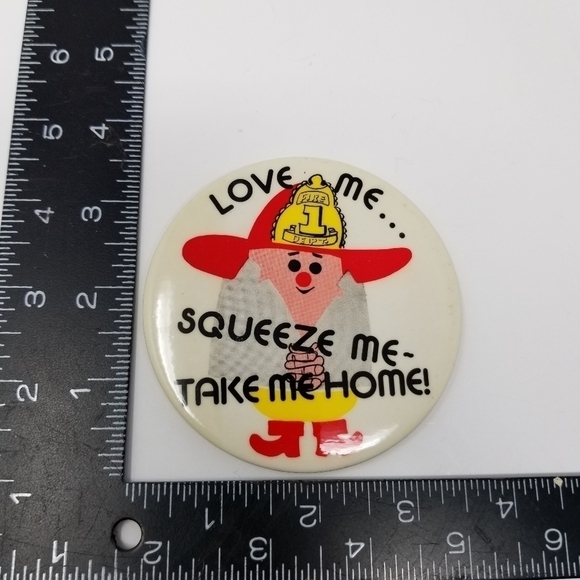 Fire Dept Pin 1978 Love Me Squeeze Me Take Me Home - Picture 4 of 5